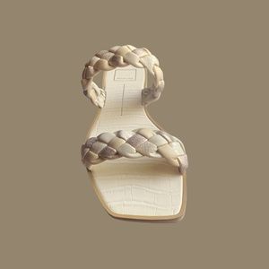 Dolce Vita Indy Sandals in Ivory